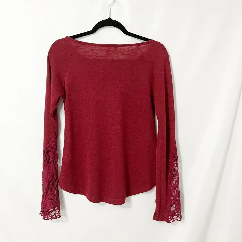 Ya Los Angeles Red Lightweight Knit Lace Accent Long Sleeve Size S
